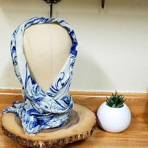 charming charlie  women scarf